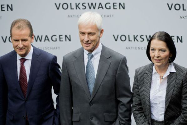 Жената, която трябваше да изчисти името на VW, напусна компанията